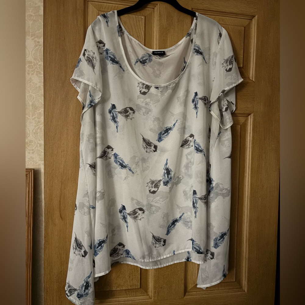 Torrid 3X Women's Bird Print Blouse Top Plus Size